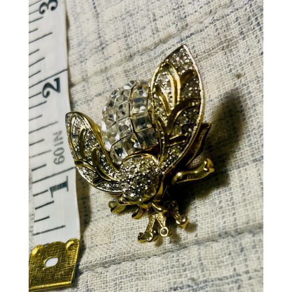 Bee Brooch Pin Gold Tone Rhinestone Insect Jewelry Sparkle Wings Statement Gift - Picture 5 of 6
